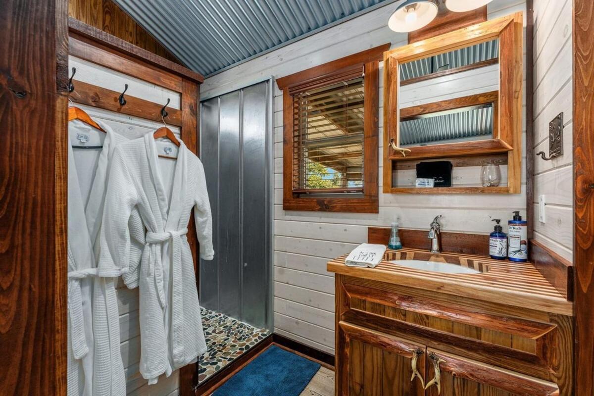פרדריקסברג Rockin' R - Morning Star Cabin מראה חיצוני תמונה